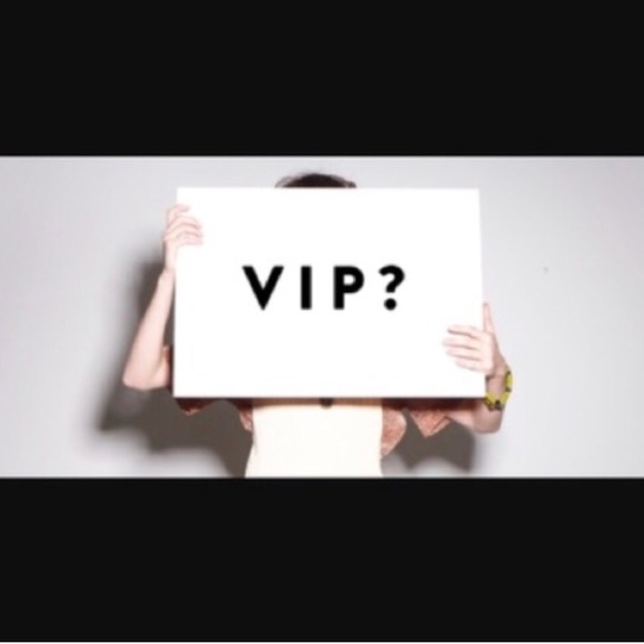 "like" this to be notified when I add items - Picture 1 of 2